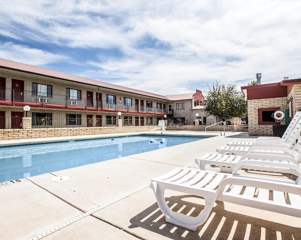 Econo Lodge Cortez Near Mesa Verde Exterior photo